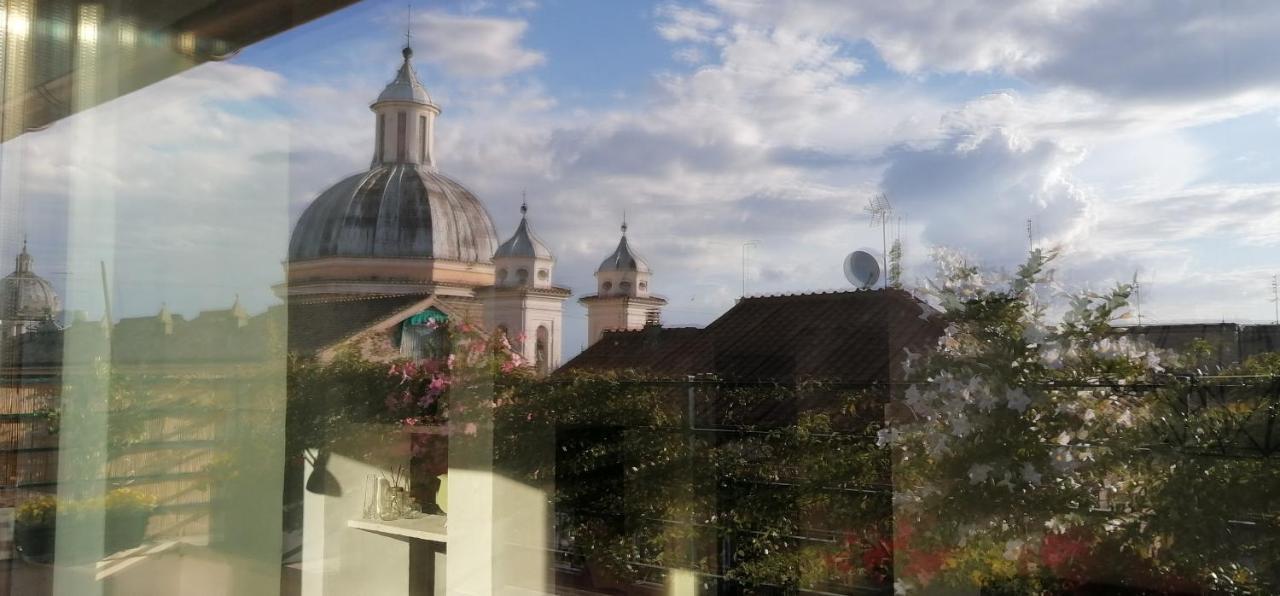 Una Favolosa Terrazza Nel Centro Di Roma Bagian luar foto