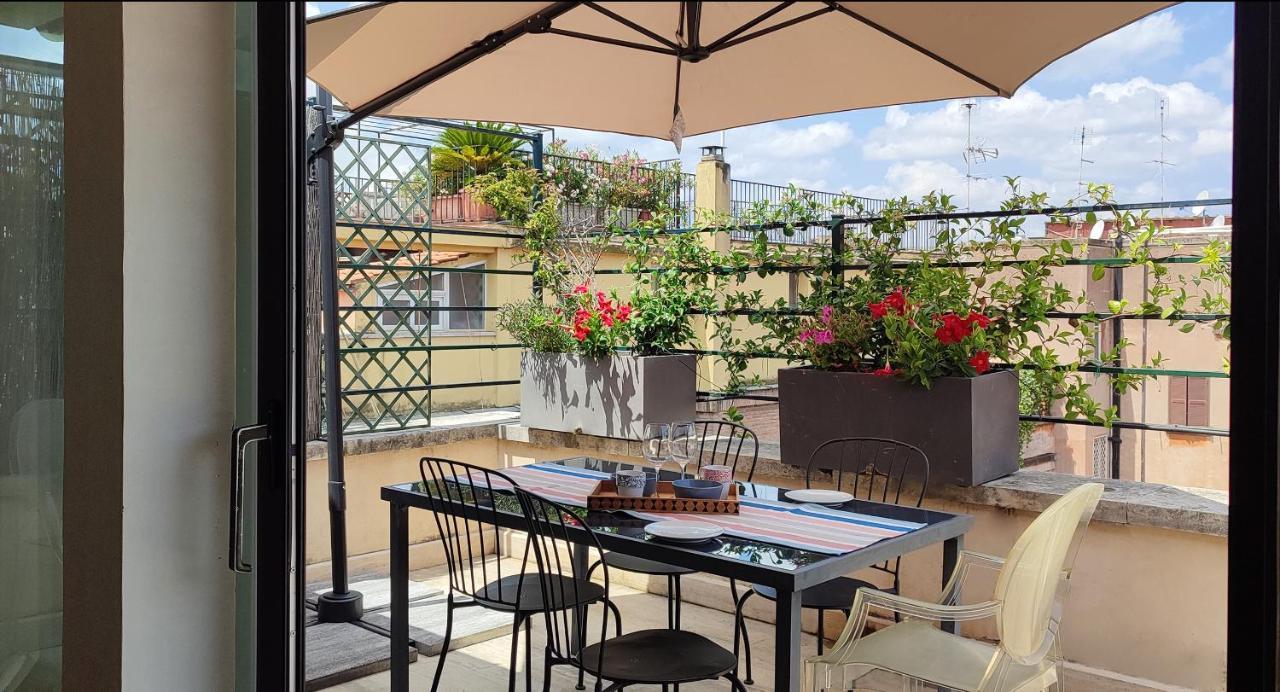 Una Favolosa Terrazza Nel Centro Di Roma Bagian luar foto